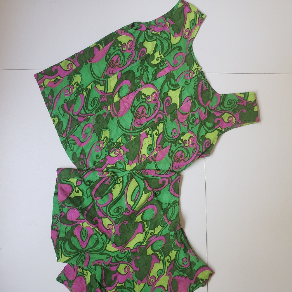 1960s Psychedelic Linen Shorts and Blouse Set - Picture 7 of 8